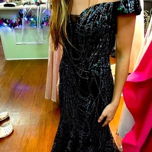 Brand new prom/formal dress size 2